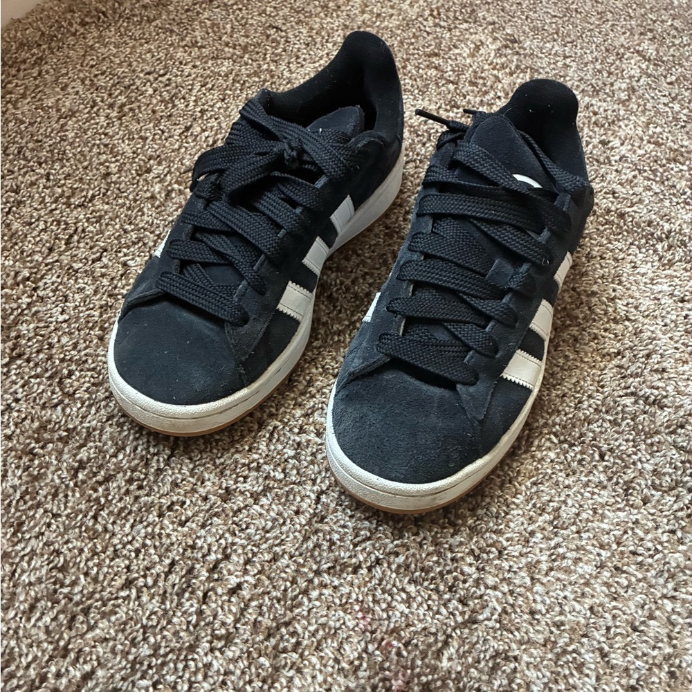 Adidas Black Campuses